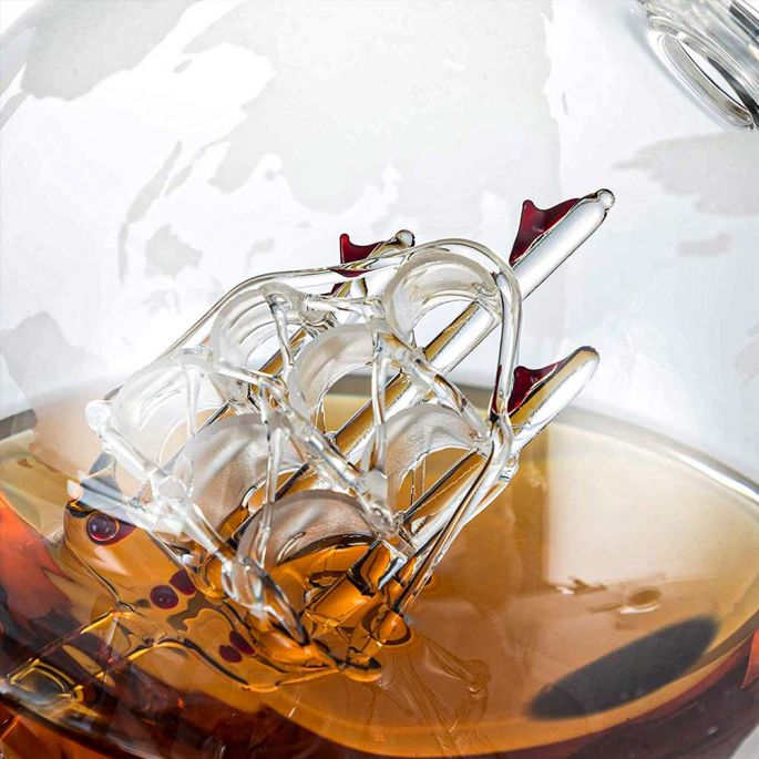 Globe Whiskey Decanter Deluxe